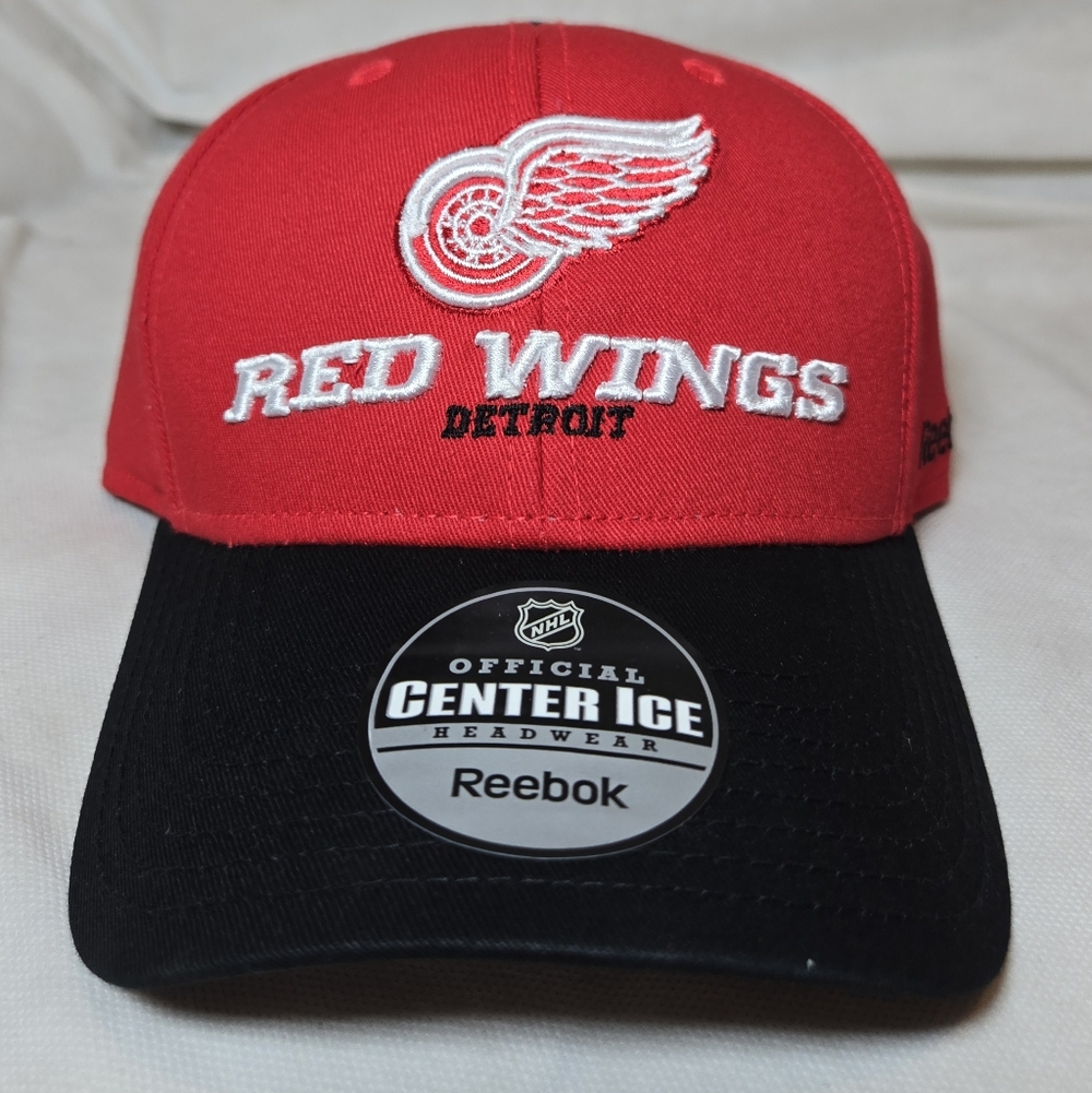 Men's Detroit Redwings Reebok White NHL Draft Adjustable Hat Center Ice